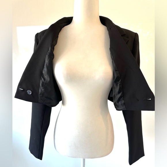 superdown Black Cropped Blazer. (Revolve) - Picture 8 of 11